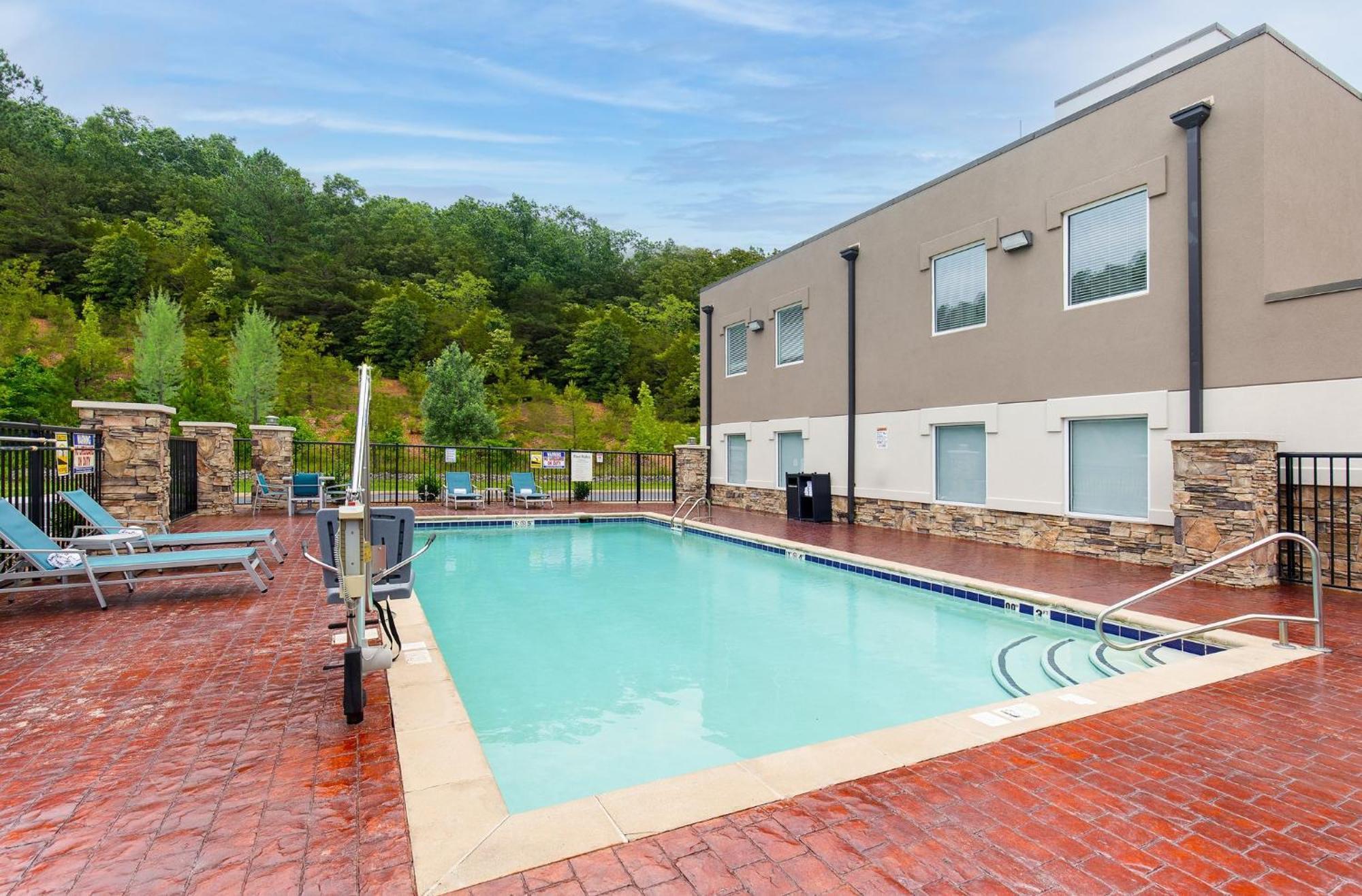 Holiday Inn Express Hurricane Mills Waverly By Ihg Экстерьер фото
