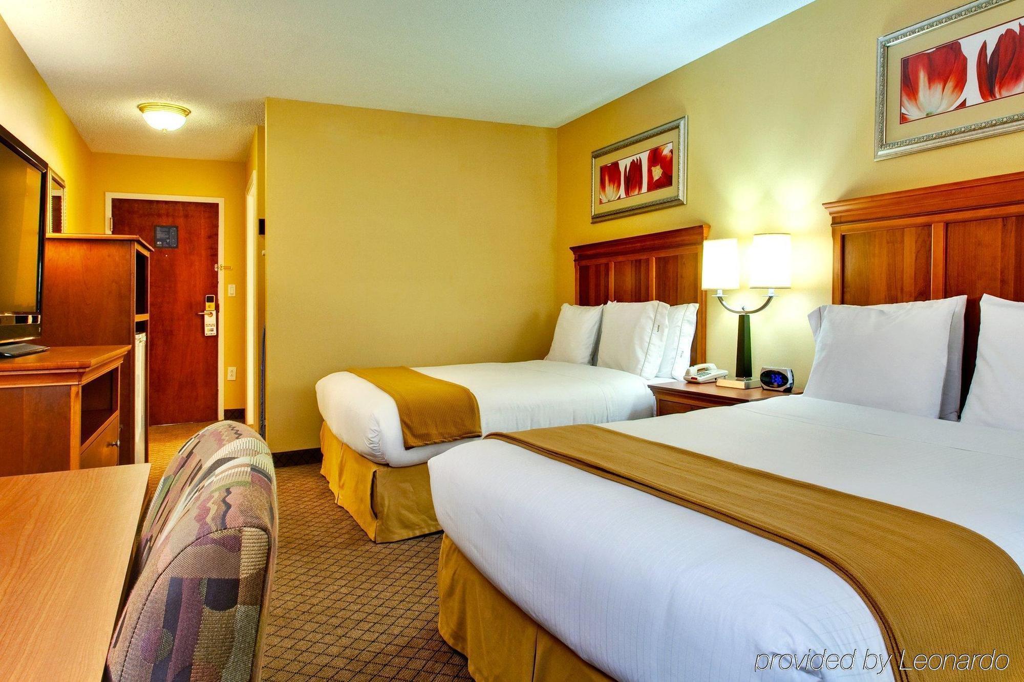 Holiday Inn Express Hurricane Mills Waverly By Ihg Номер фото